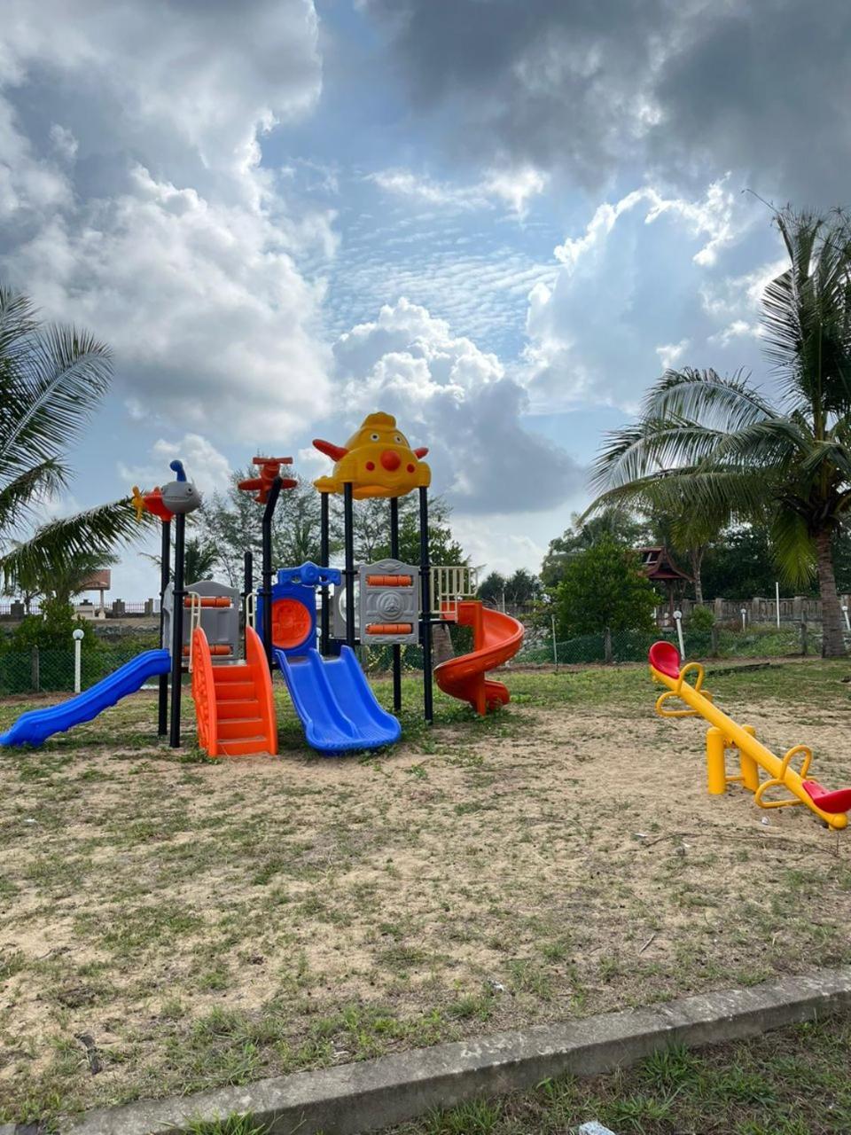 Kanza Beach Inn Marang Exterior foto