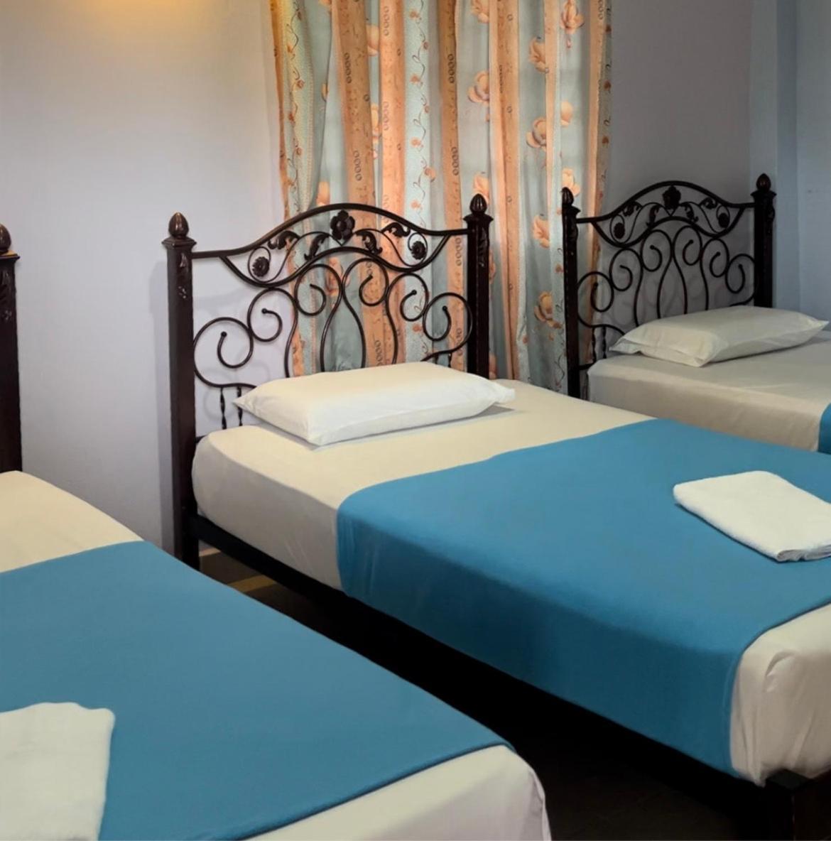 Kanza Beach Inn Marang Exterior foto
